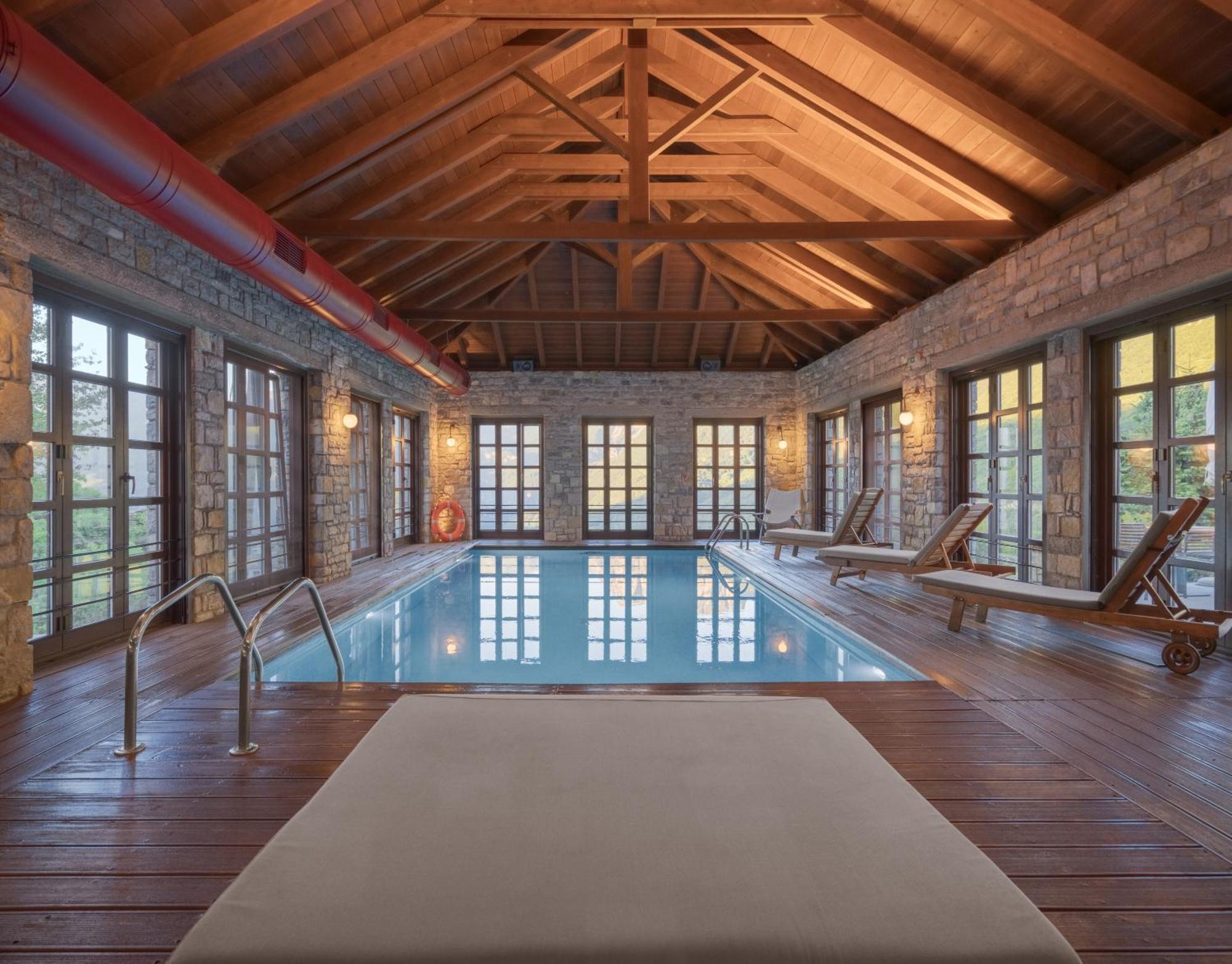 Aristi Mountain Resort Ngoại thất bức ảnh